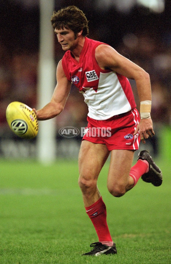 AFL 2001 Rd 19 - Essendon v Sydney - 168269