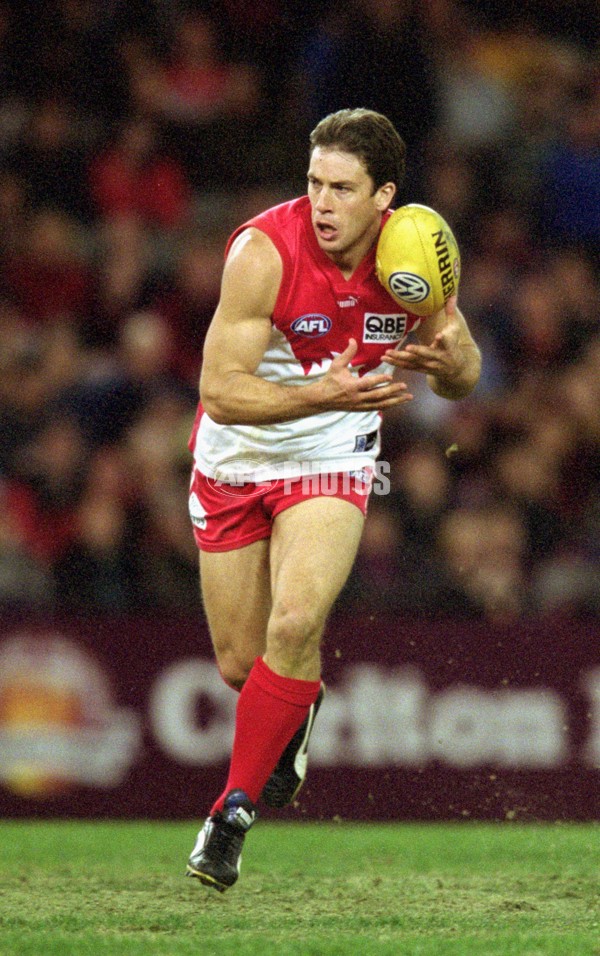 AFL 2001 Rd 19 - Essendon v Sydney - 168205