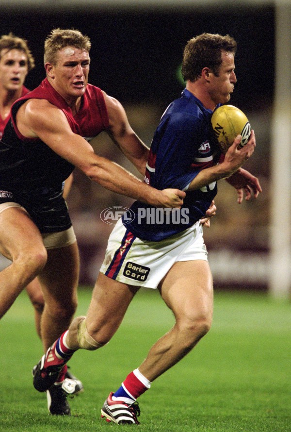 AFL 2001 Rd 7 - Melbourne v Western Bulldogs - 168448