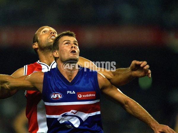 AFL 2001 Rd 1 - St Kilda v Western Bulldogs - 168520
