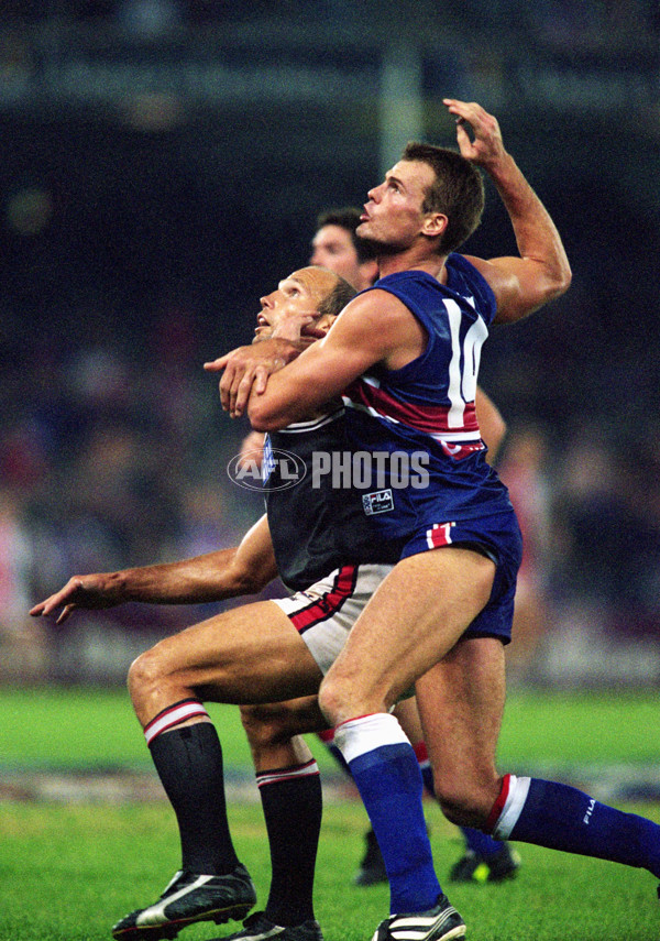 AFL 2001 Rd 1 - St Kilda v Western Bulldogs - 169024