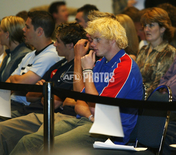 AFL 2003 Media - National Draft 221103 - 170894