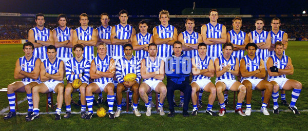 AFL 2004 Rd 18 -  Adelaide Crows v Kangaroos - 173124