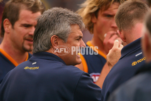 AFL 2004 Rd 22 - Adelaide Crows v Port Adelaide - 173448