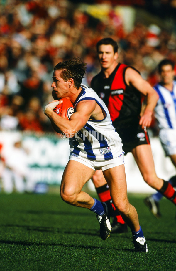 2001 AFL Round 16 - Essendon v Kangaroos - 21180