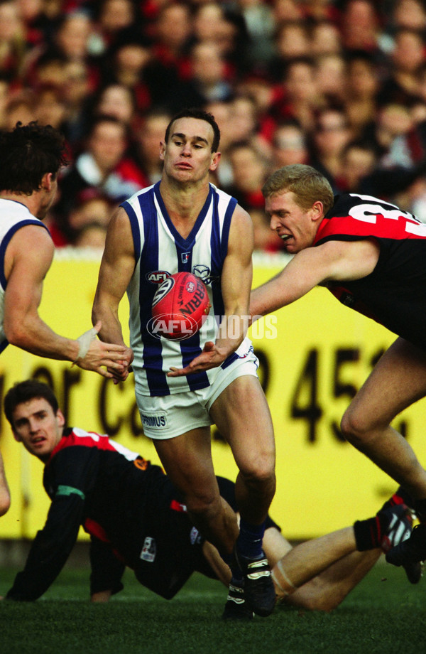 2001 AFL Round 16 - Essendon v Kangaroos - 21985