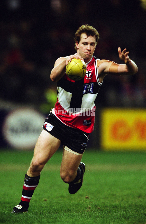 2001 AFL Round 19 - St Kilda v Port Adelaide - 22206
