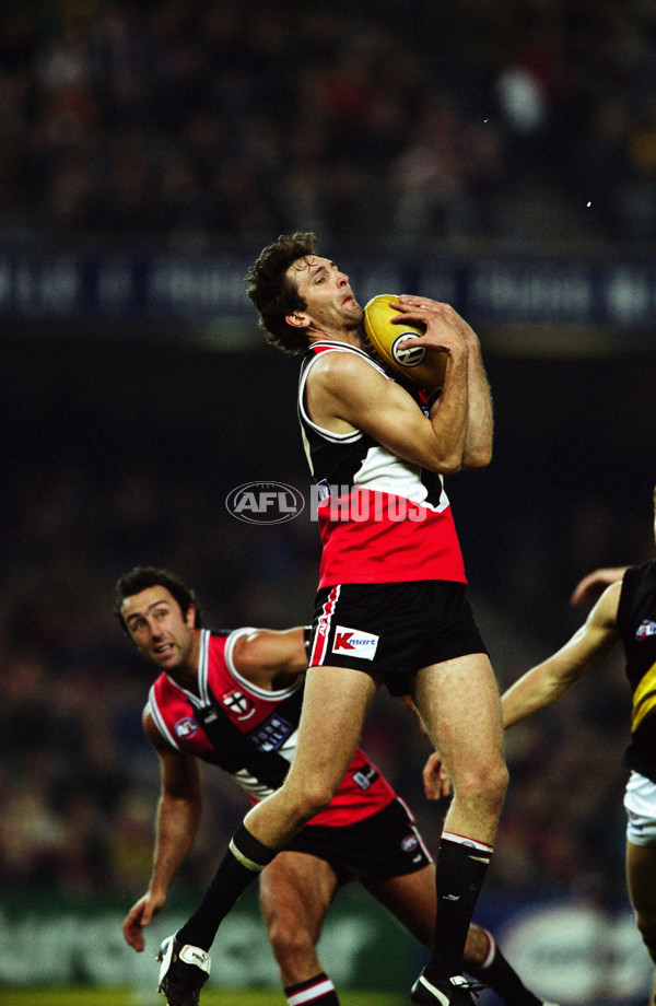 2001 AFL Round 13 - St Kilda v Richmond - 22240