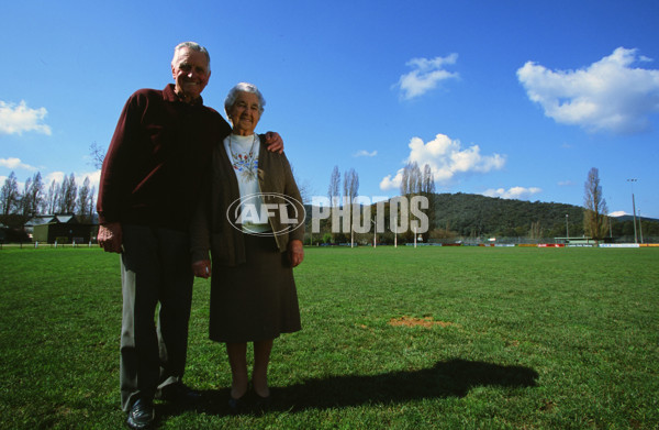 AFL Historical - 2001 Myrtleford Feature - 22530
