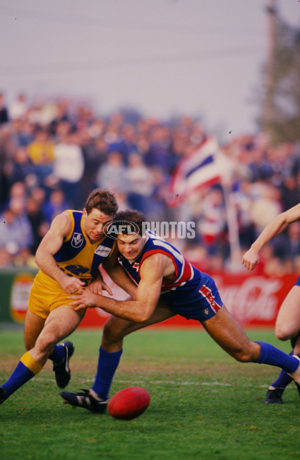 VFL 1988 - Footscray v West Coast - 22818