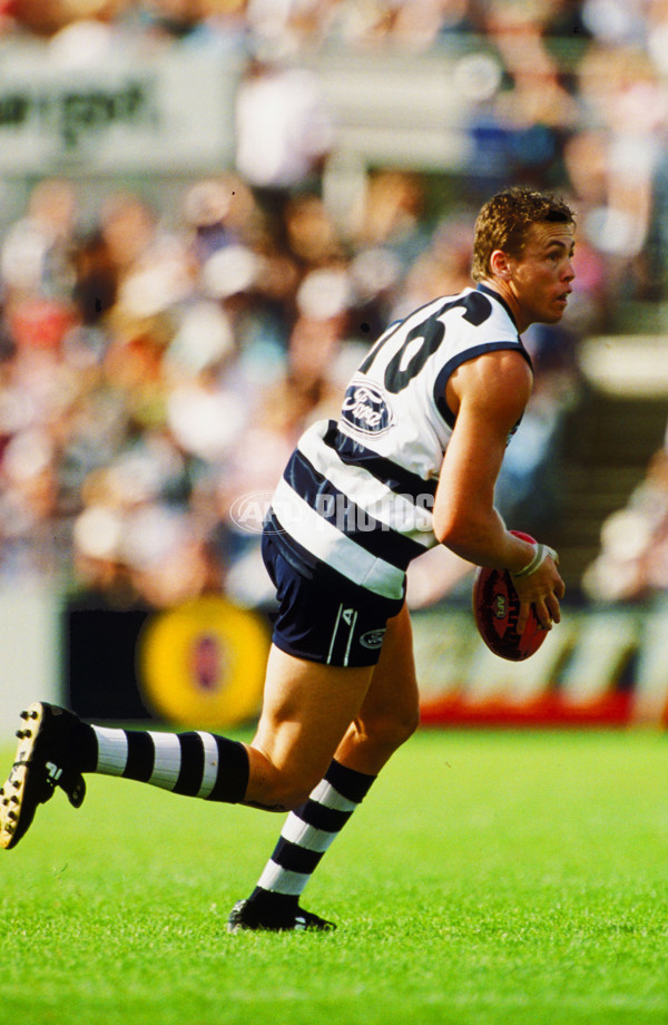 AFL 2000 Round 5 - Geelong v West Coast - 22750