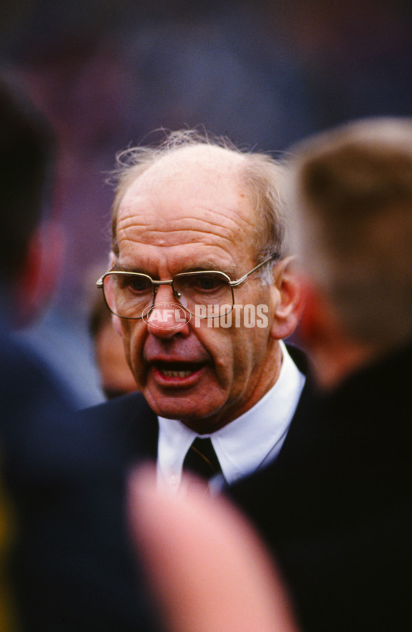 VFL 1980's - Hawthorn Hawks - 23595