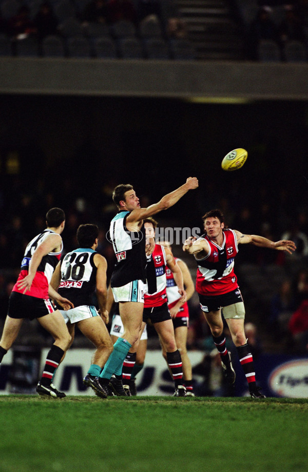 AFL 2001 Round 19 - St Kilda v Port Adelaide - 24091