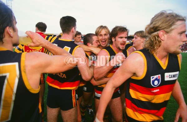 AFL 1997 Round 9 - Hawthorn v Adelaide - 24738