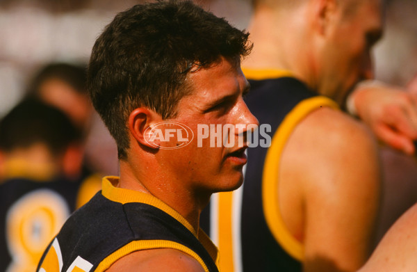 AFL 1998 Round 10 - Melbourne v Adelaide - 24852