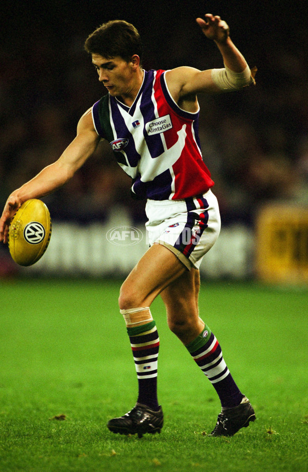 AFL 2001 Round 13 - Essendon v Fremantle - 25313