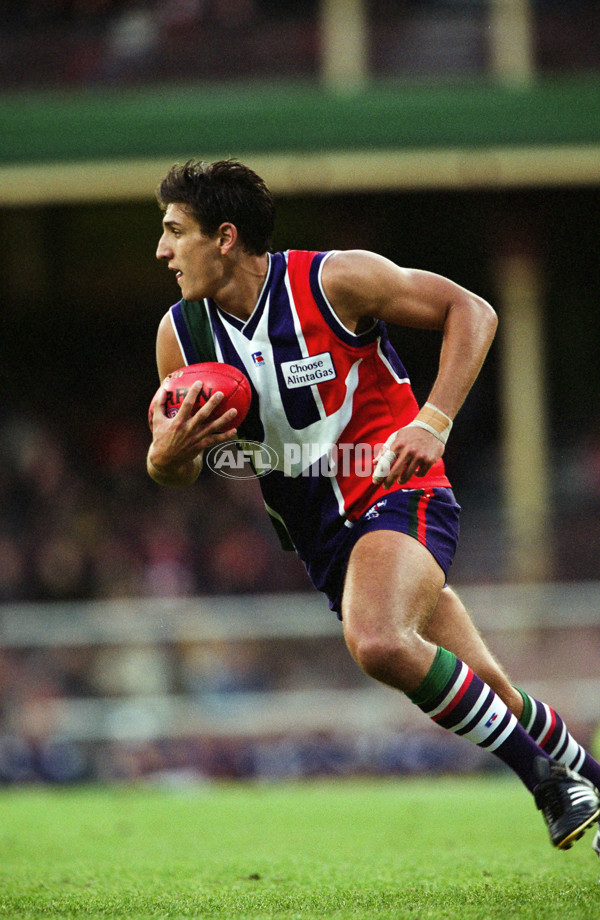 AFL 2001 Round 9 - Sydney v Fremantle - 25349