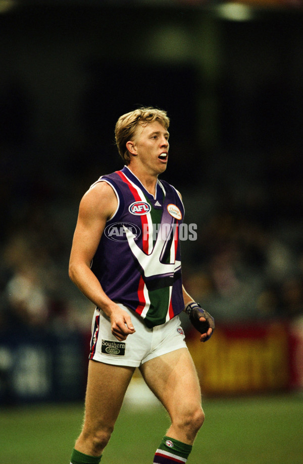 AFL 2000 Round 12 - Hawthorn v Fremantle - 25474