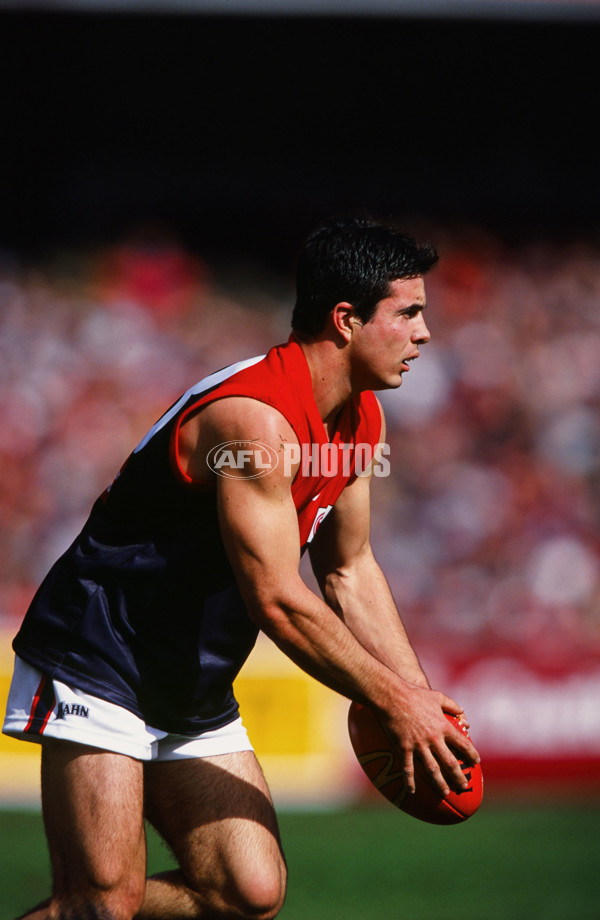AFL 2000 Grand Final - Essendon v Melbourne - 25984