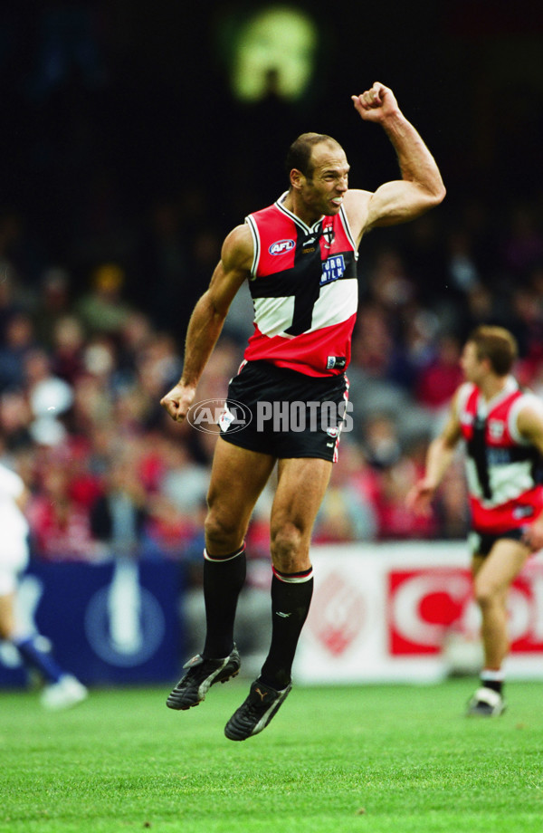 AFL 2001 Rd 6 - St Kilda v Sydney - 27379