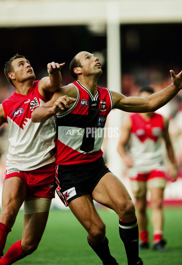 AFL 2001 Rd 6 - St Kilda v Sydney - 27416