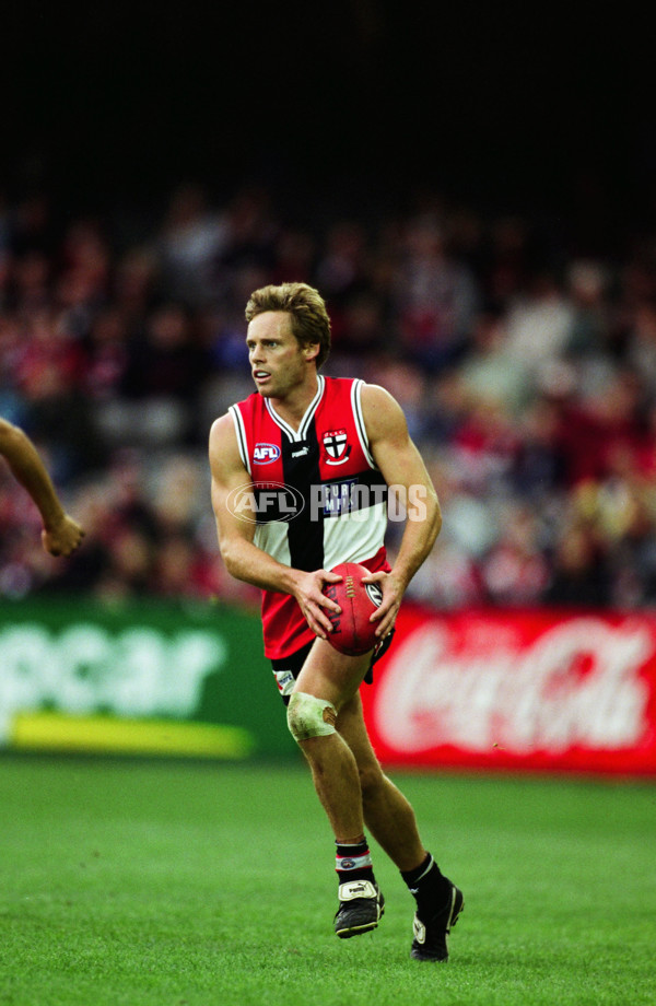 AFL 2001 Rd 6 - St Kilda v Sydney - 27532