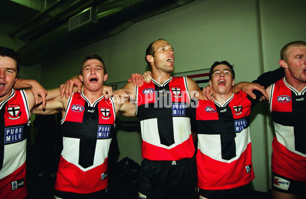AFL 2001 Rd 6 - St Kilda v Sydney - 27413