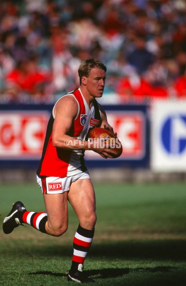 AFL 1994 Round 18 - St Kilda v Essendon - 27431