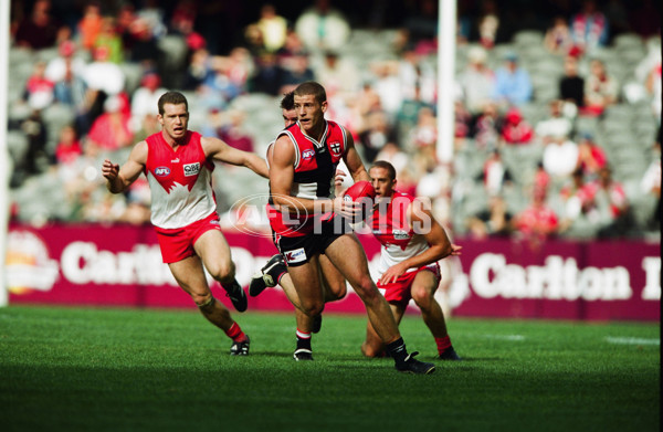 AFL 2001 Rd 6 - St Kilda v Sydney - 27508