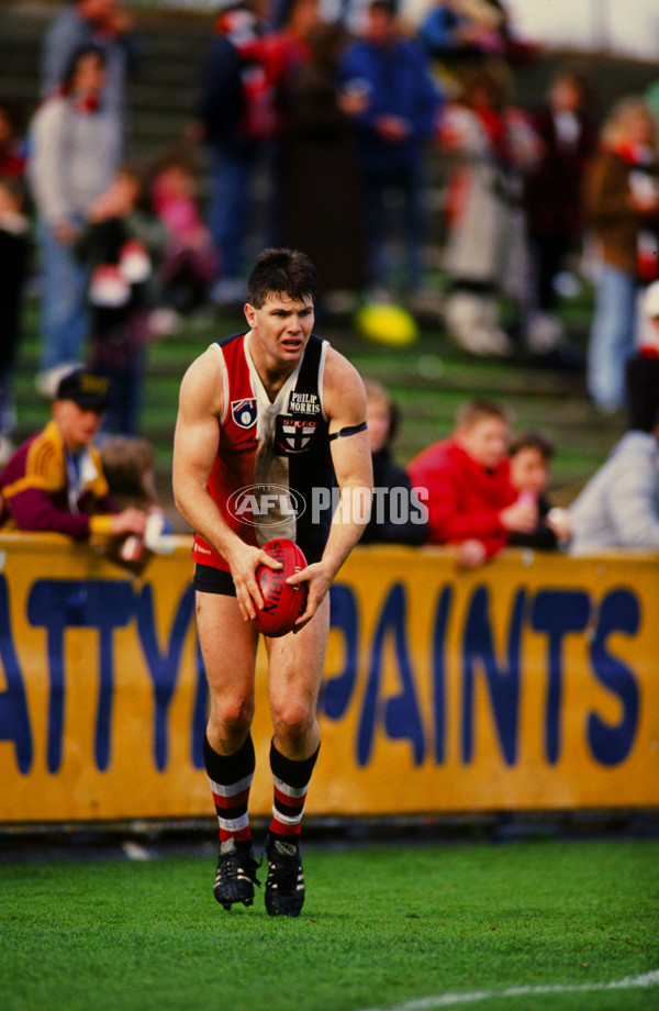AFL 1990 - St Kilda Saints - 27627
