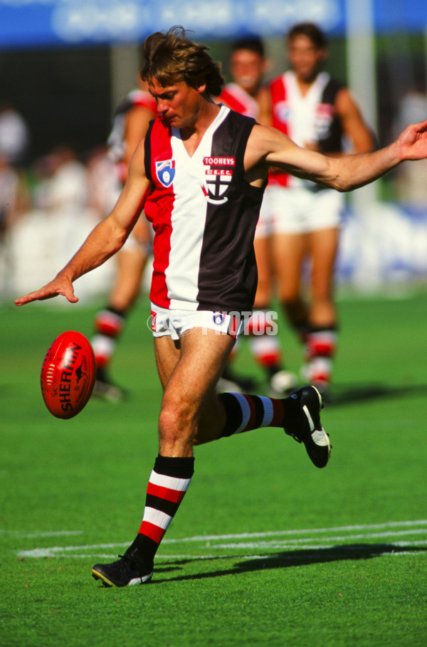 AFL 1995 Practice Match - St Kilda v Collingwood - 27610