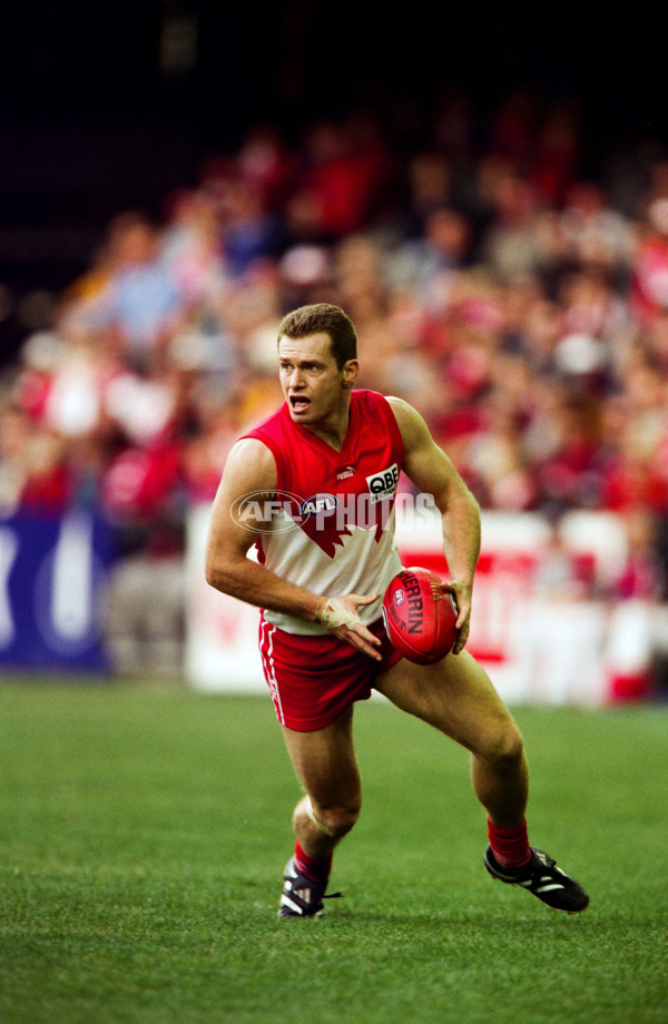 AFL 2001 Rd 6 - St Kilda v Sydney - 27954