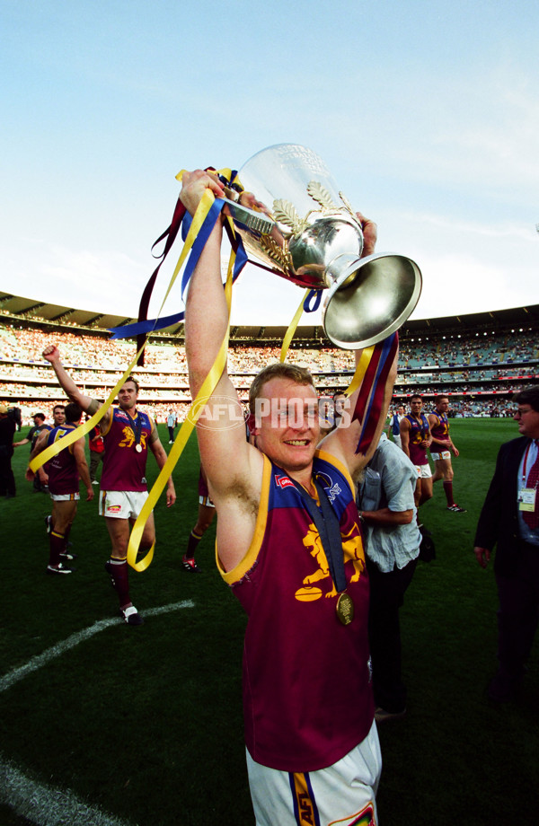 AFL 2001 Grand Final - Essendon v Brisbane - 28218