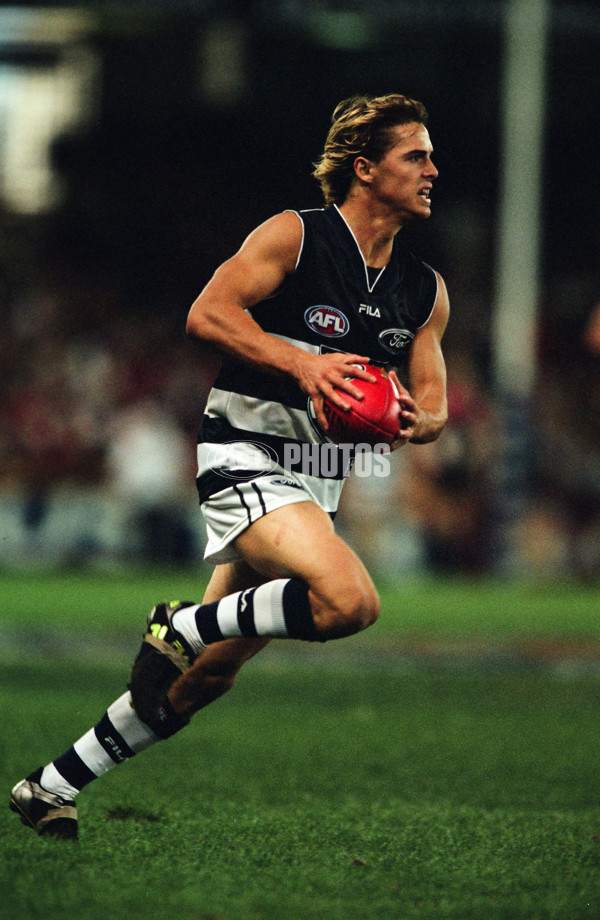AFL 2001 Rd 2 - St Kilda v Geelong - 29241