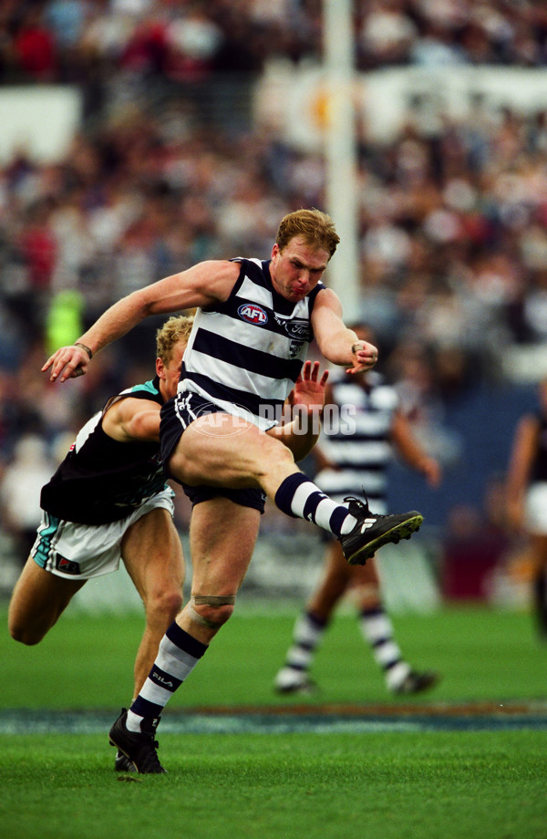 AFL 2001 Round 5 - Geelong v Port Adelaide - 29420