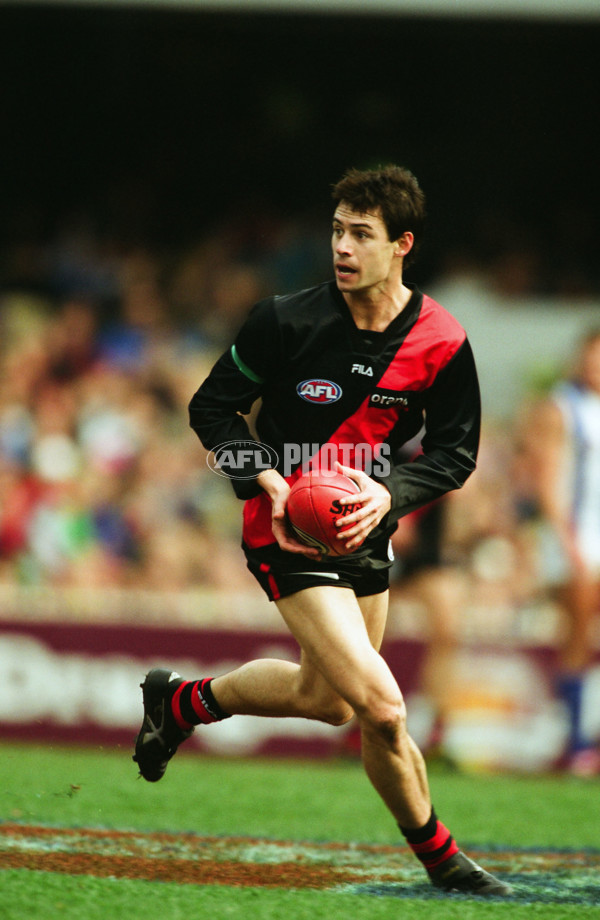 AFL 2001 Rd 16 - Essendon v Kangaroos - 29597