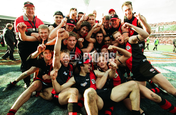 AFL 2000 Grand Final - Essendon v Melbourne - 29716