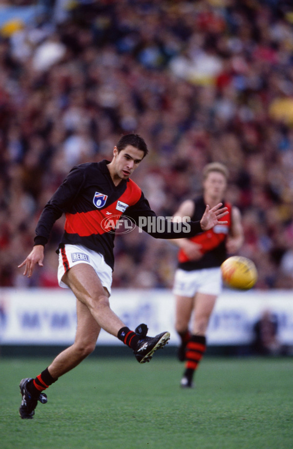 AFL 1998 Round 10 - Hawthorn v Essendon - 29857
