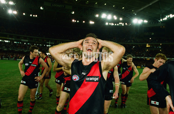 AFL 2001 Rd 19 - Essendon v Sydney - 30290