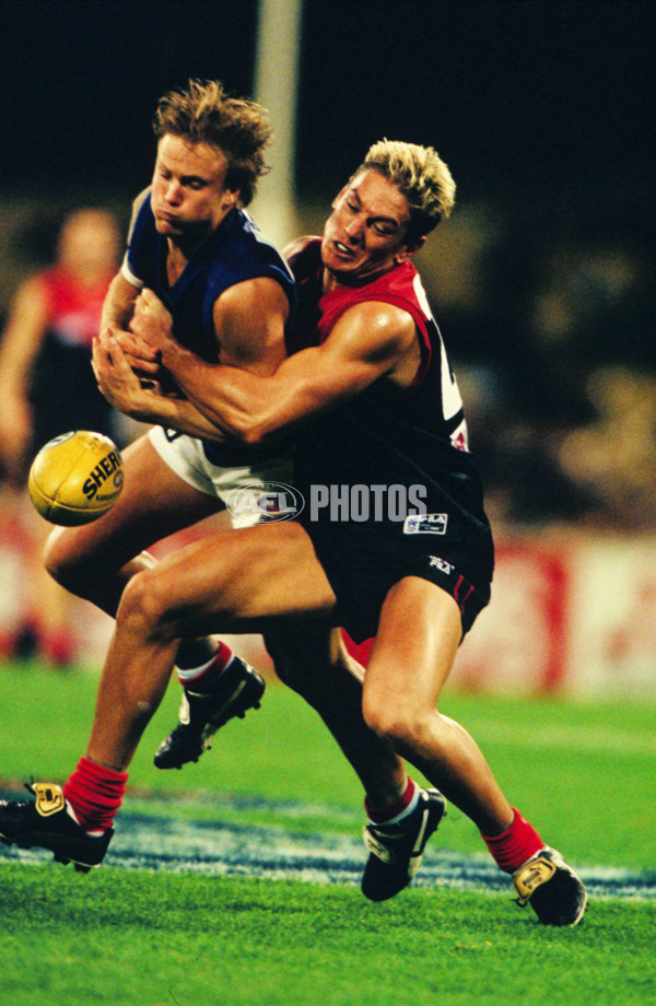 AFL 2001 Rd 7 - Melbourne v Western Bulldogs - 30815