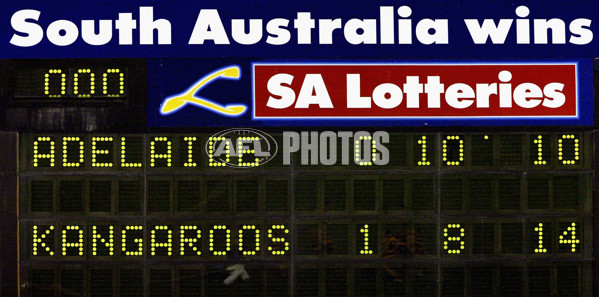 AFL 2004 Rd 18 -  Adelaide Crows v Kangaroos - 62996