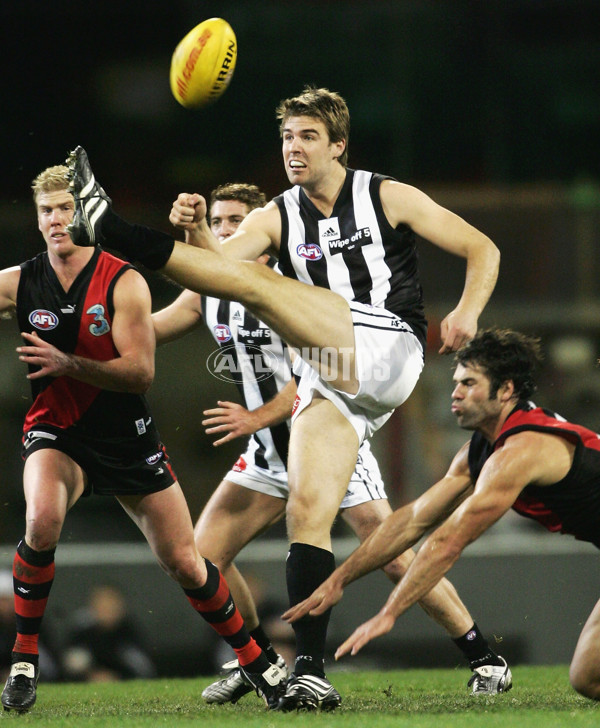 AFL 2004 Rd 20 - Essendon v Collingwood - 64798