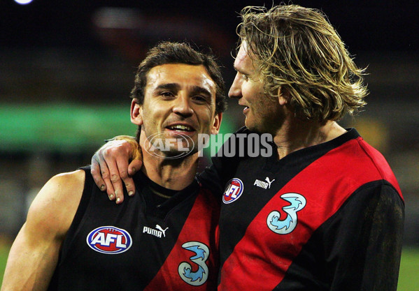 AFL 2004 1st Semi Final - Geelong v Essendon - 65527