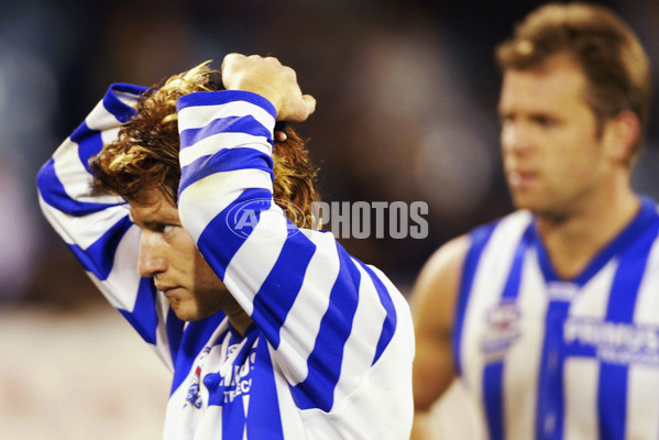 AFL 2004 Rd 18 -  Adelaide Crows v Kangaroos - A-38132315