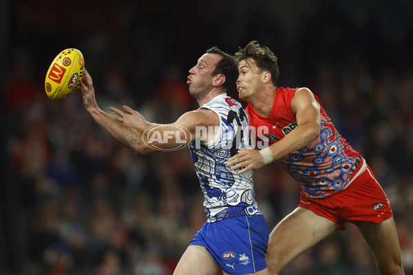 AFL 2023 Round 10 - North Melbourne v Sydney - A-38246424