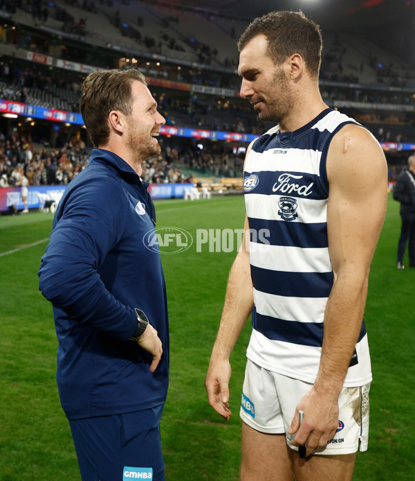 AFL 2023 Round 12 - Western Bulldogs v Geelong - A-39603682