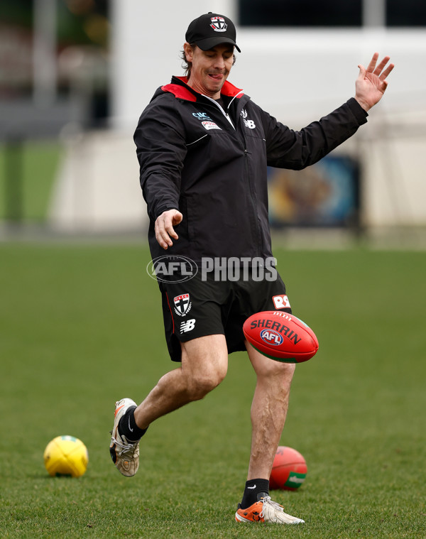 AFL 2023 Training - St Kilda 300623 - A-40457834