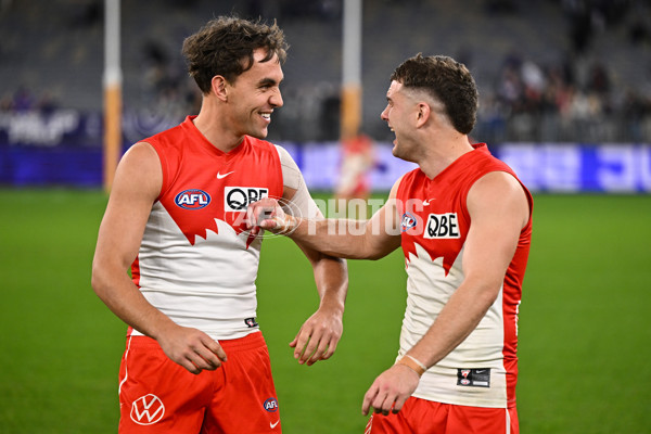 AFL 2023 Round 19 - Fremantle v Sydney - A-41223171