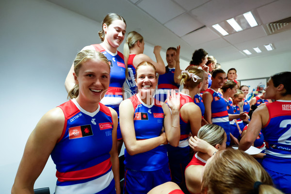 AFLW 2023 Media - Western Bulldogs Team Photo Day - A-41649711