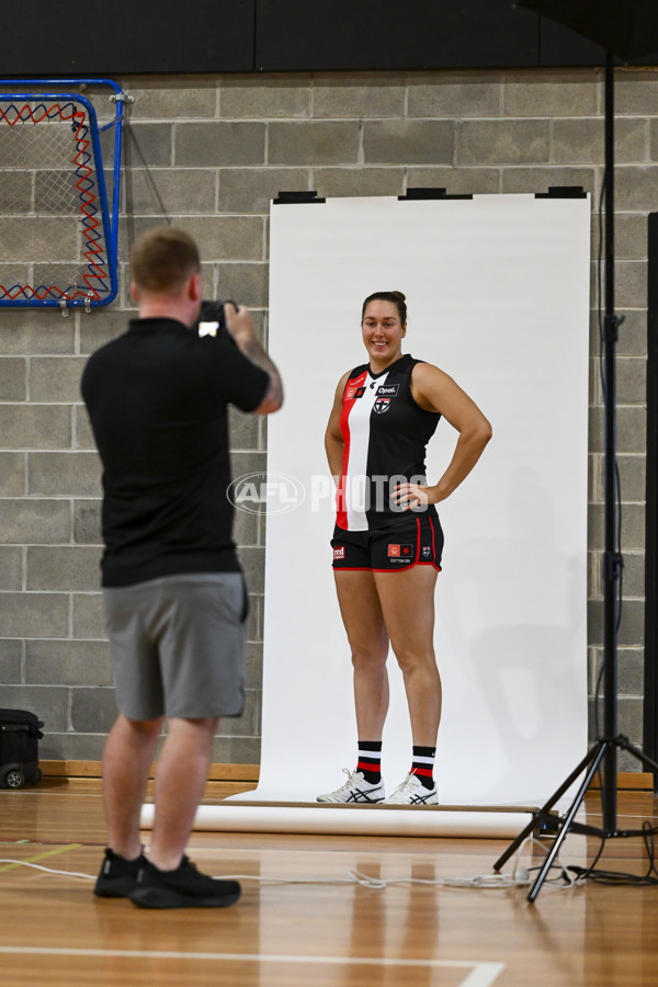 AFLW 2023 Media - St Kilda Team Photo Day - A-41792077